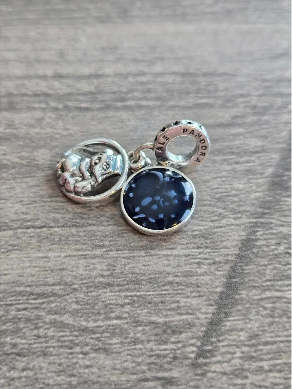 PANDORA authentic charm
